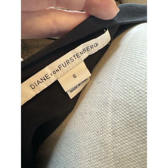 Diane Von Furstenberg 100% Silk Blouse With Lace Sleeve Black High Low Size 6 - Picture 5 of 6